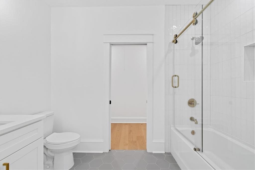 247 Greenwood Circle