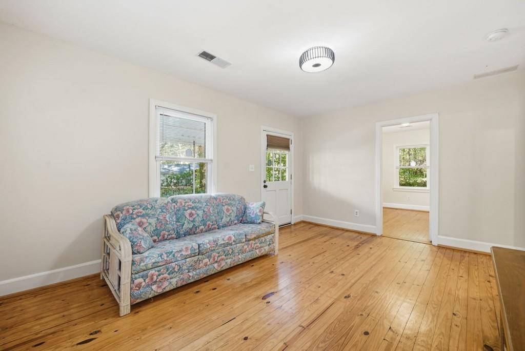 2518 Pine Lake Place