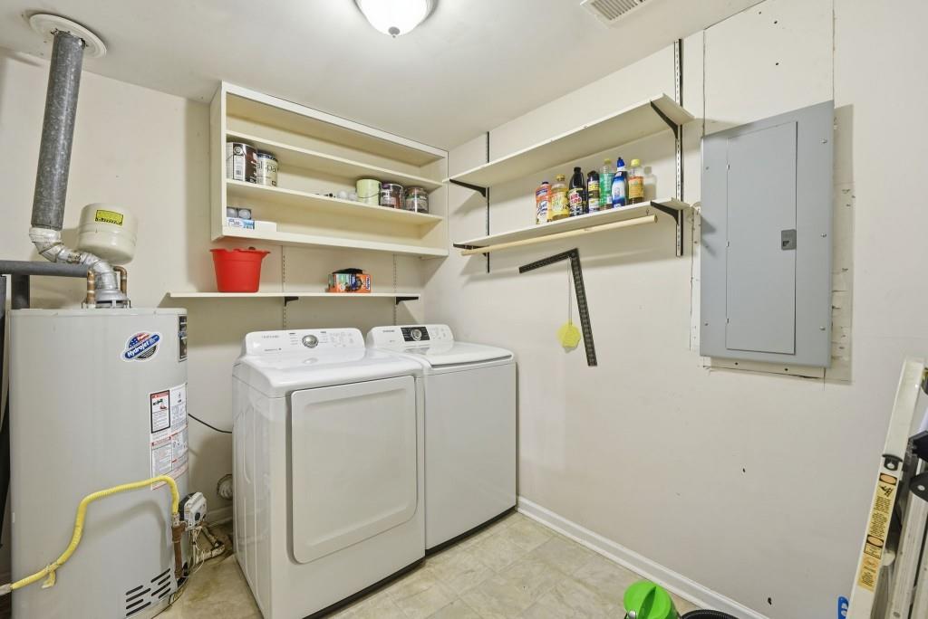 2518 Pine Lake Place