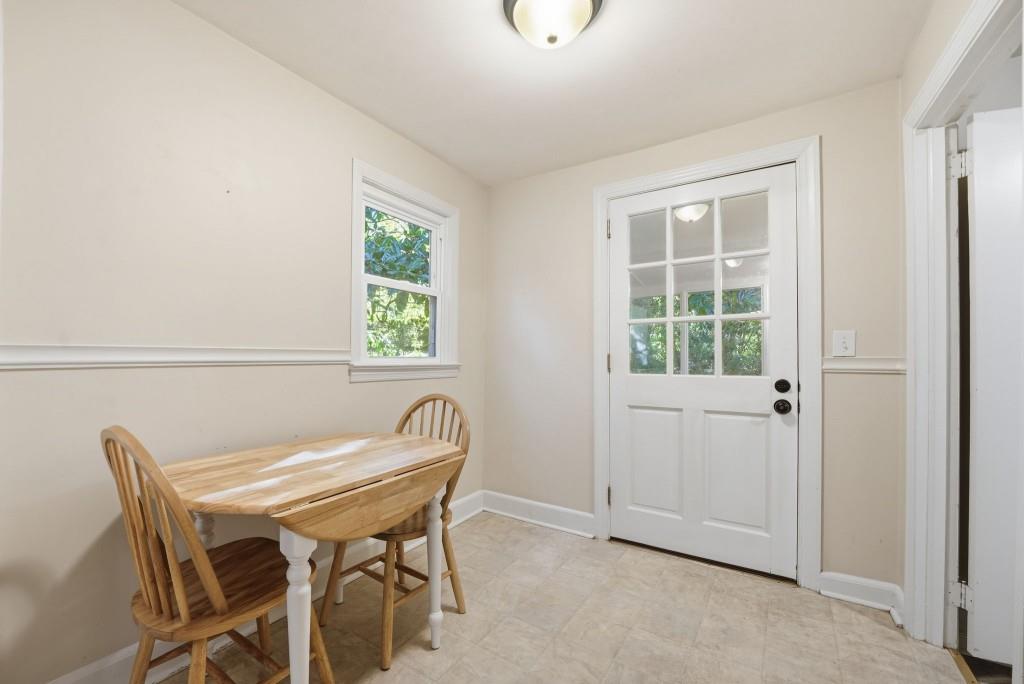 2518 Pine Lake Place