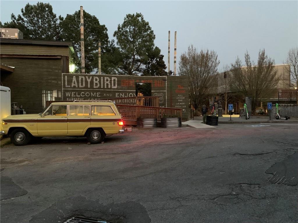 210 Sampson Street NE Unit 3