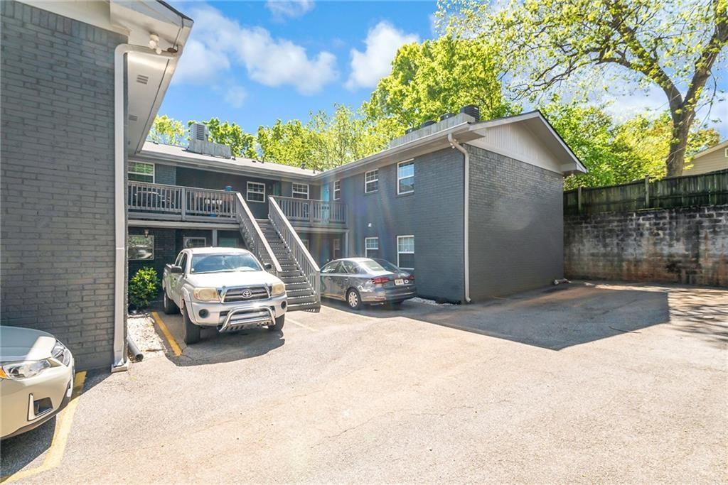 210 Sampson Street NE Unit 3