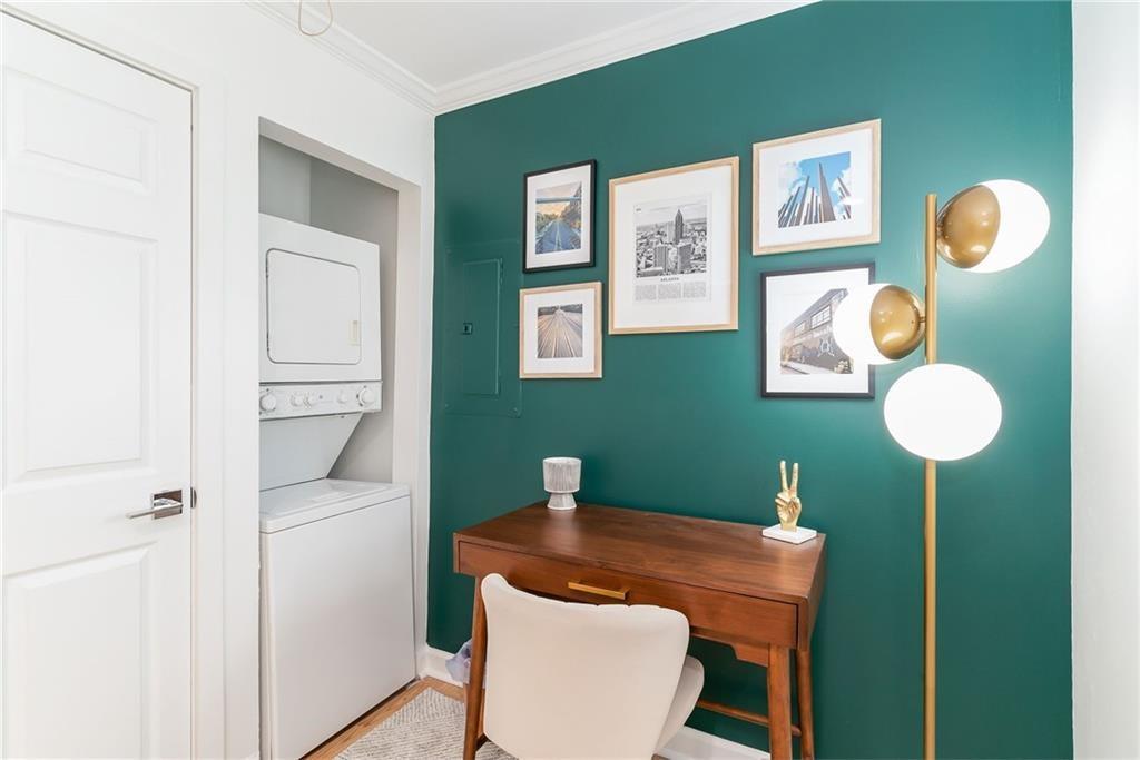 210 Sampson Street NE Unit 3