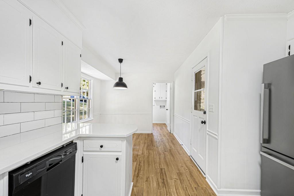 483 Rollingwood Drive