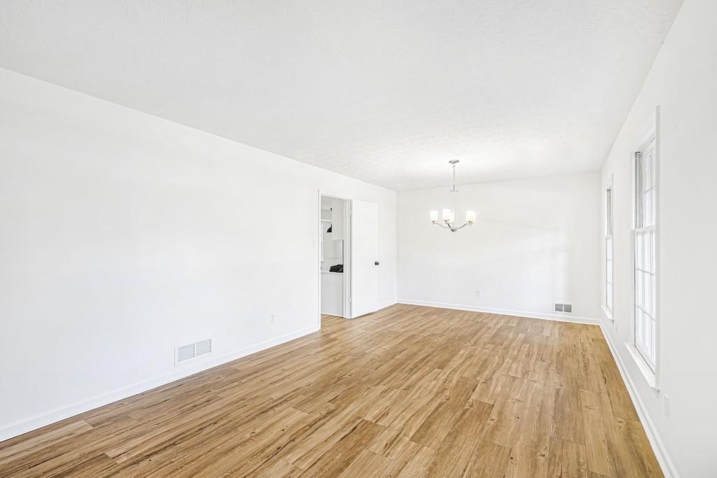 483 Rollingwood Drive