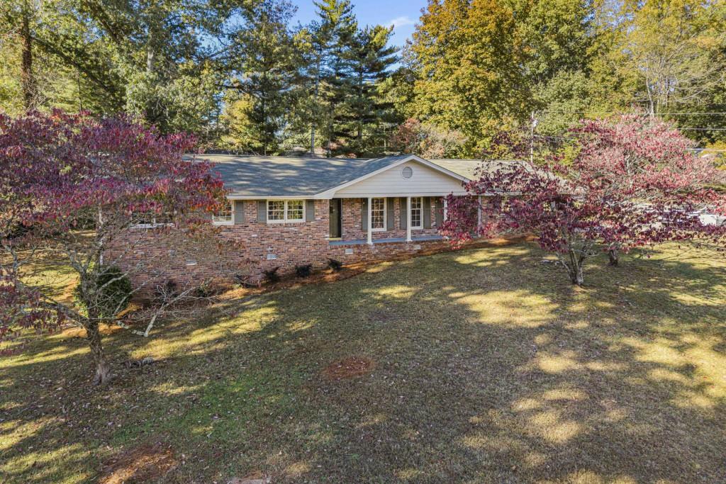 483 Rollingwood Drive