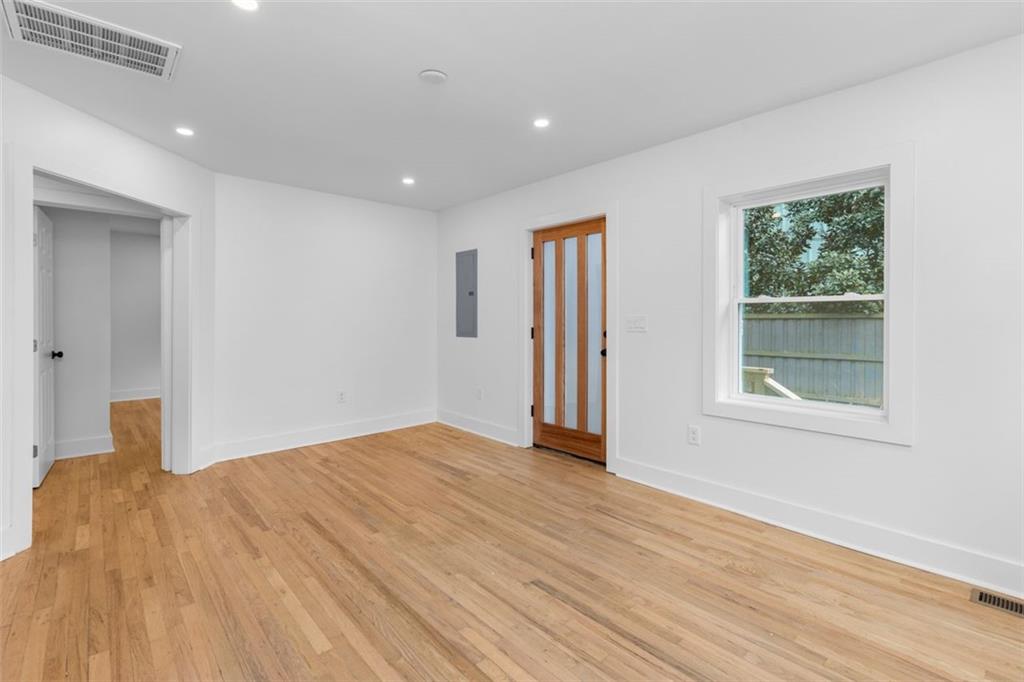 148 BIXBY Terrace SE