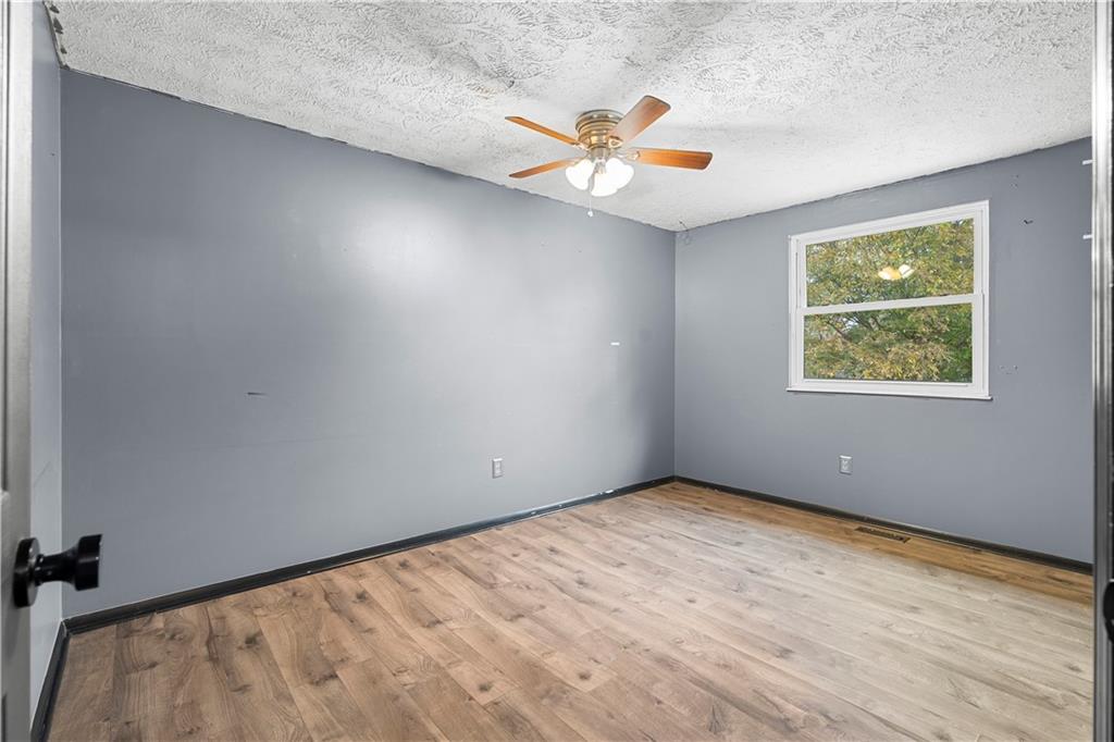 425 Worthington Hills Court