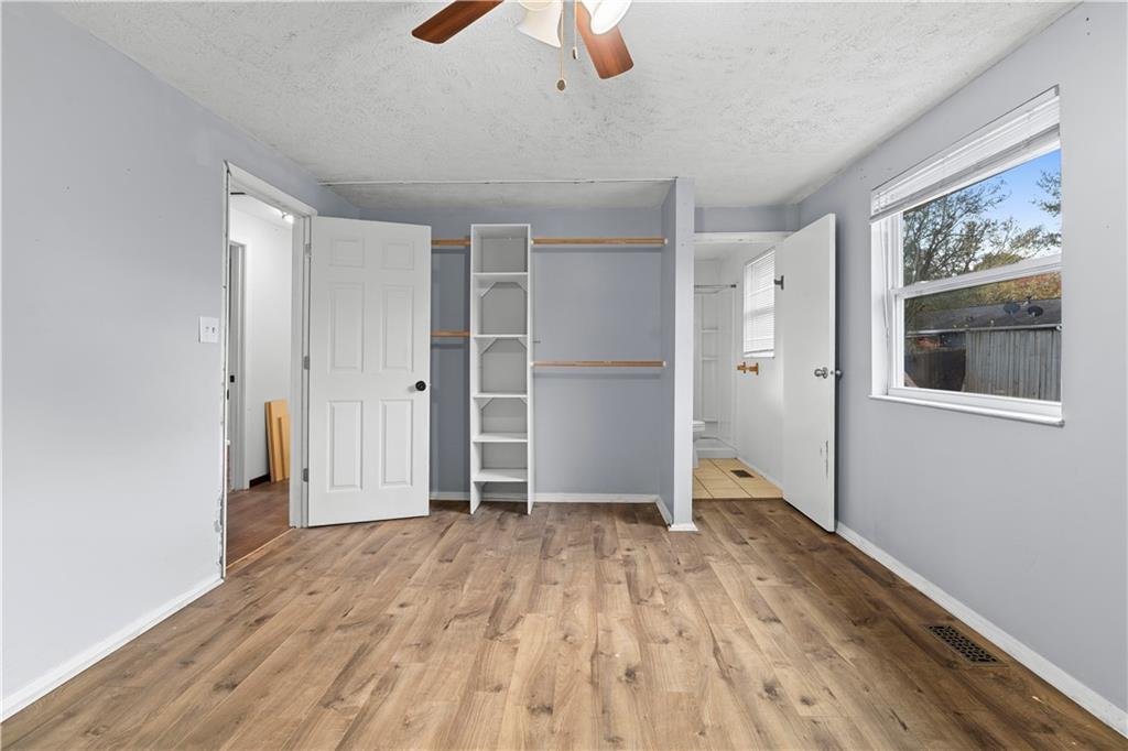 425 Worthington Hills Court