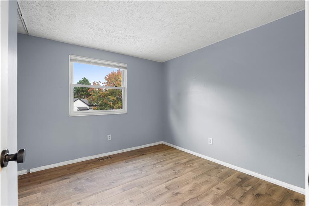 425 Worthington Hills Court