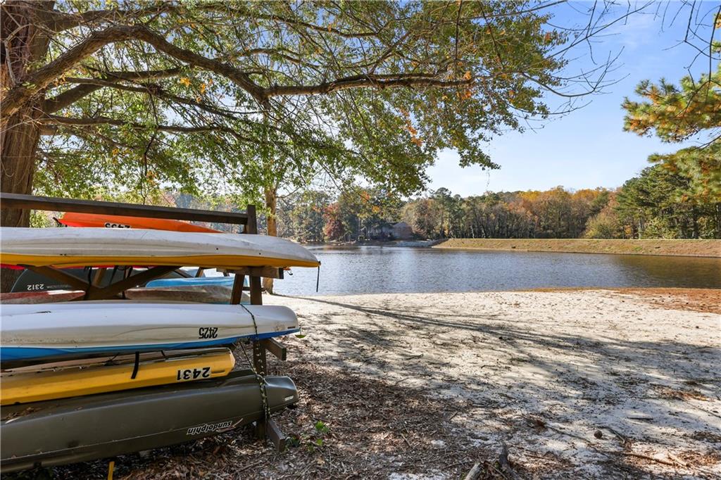 2501 Northlake Court NE