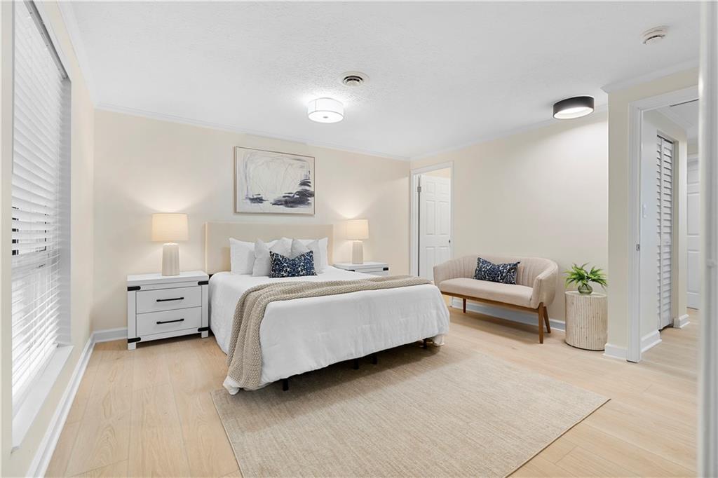 10630 Worthington Hills Manor