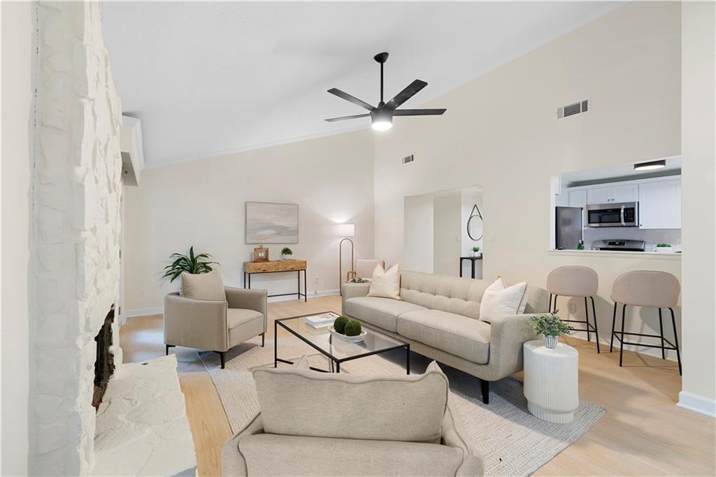 10630 Worthington Hills Manor