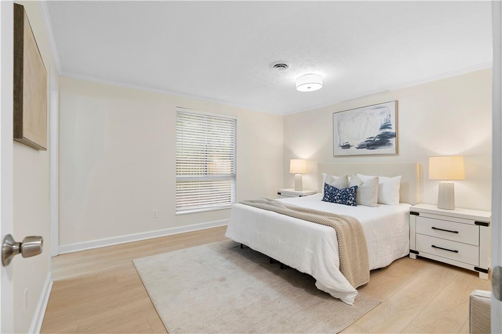 10630 Worthington Hills Manor