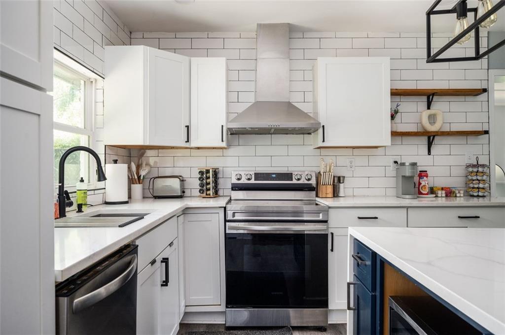 1778 FLINTWOOD Drive SE