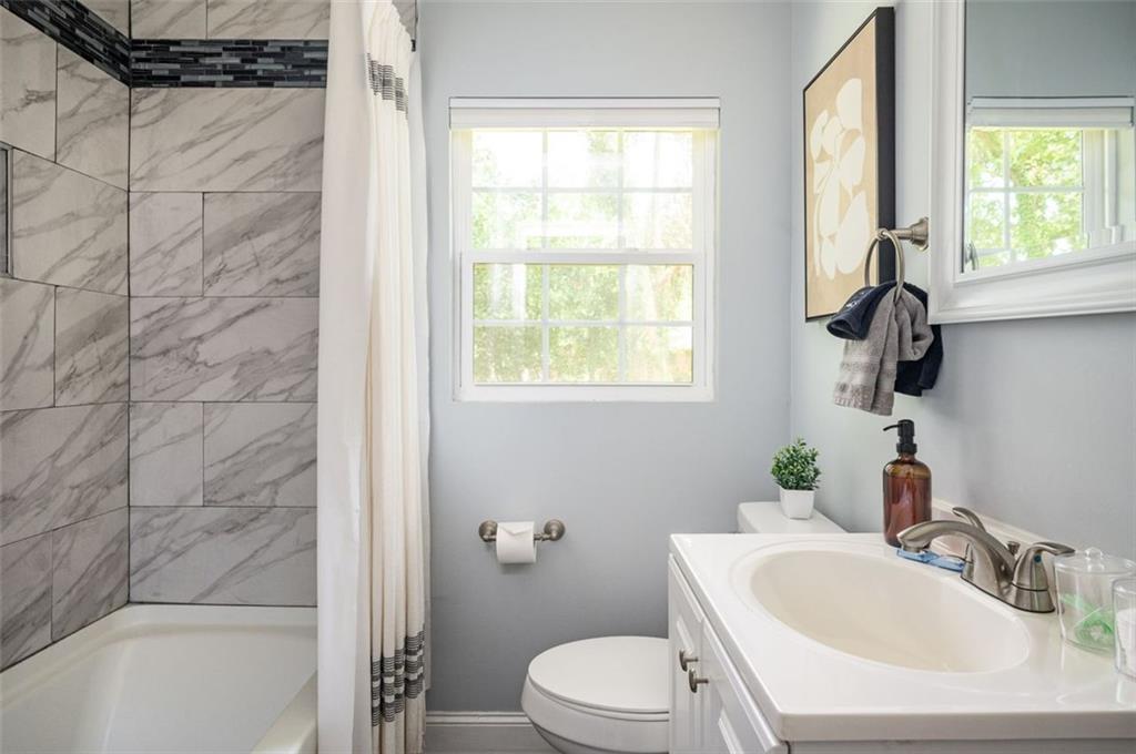 1778 FLINTWOOD Drive SE