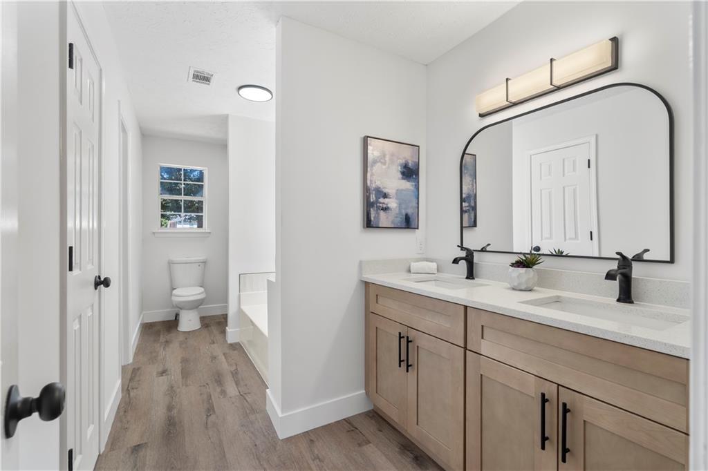 2881 Bridle Creek Drive SW