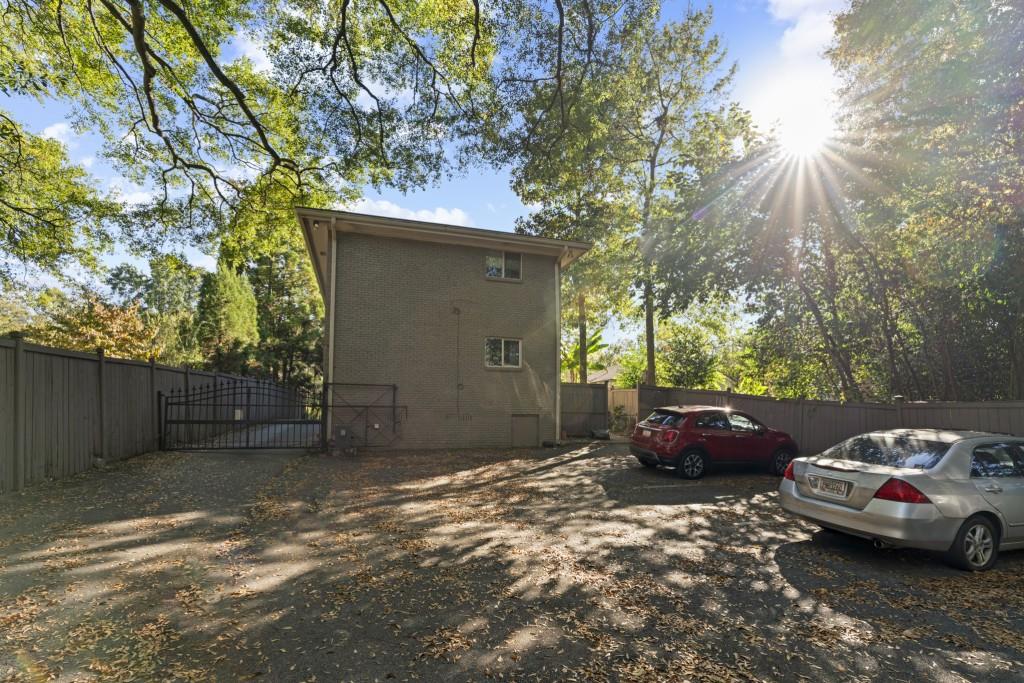 394 6th Street NE Unit 2