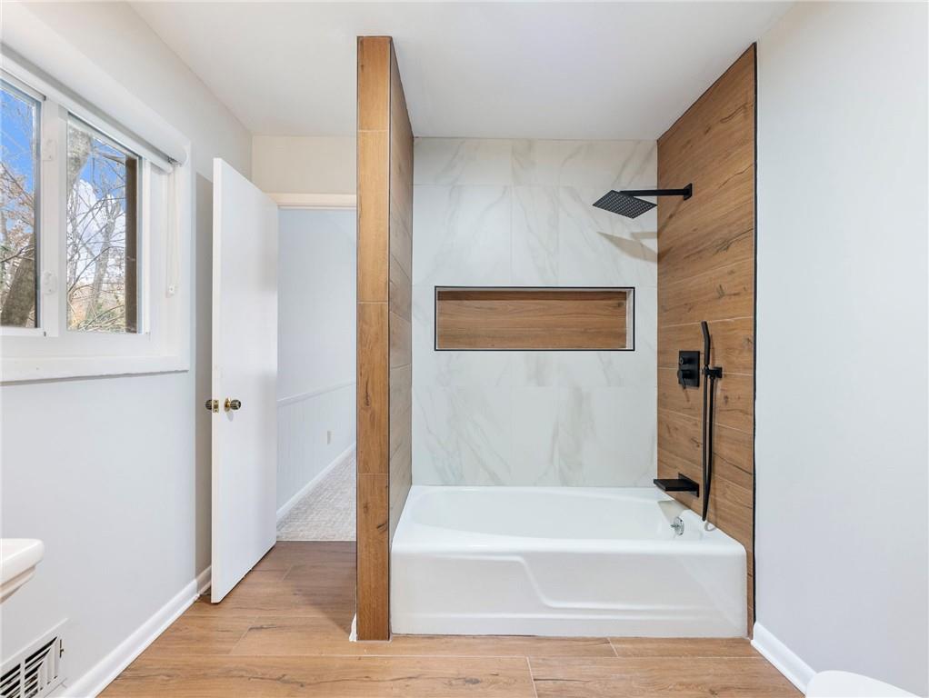 2153 Starfire Drive NE