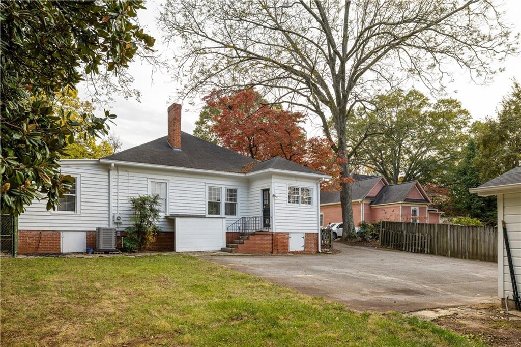 5450 E Mountain Street