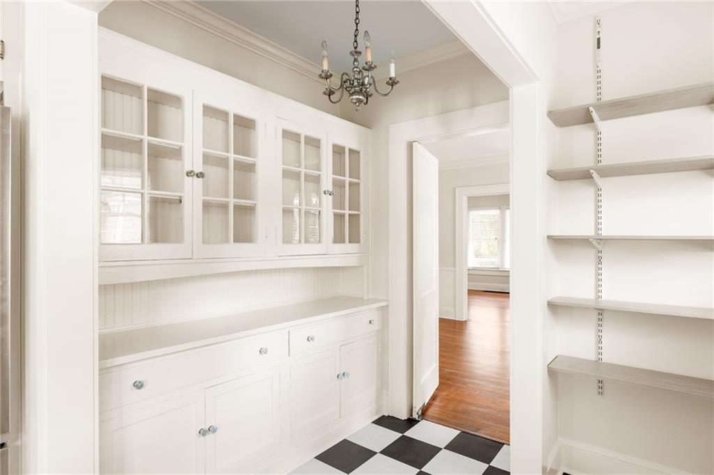 5450 E Mountain Street