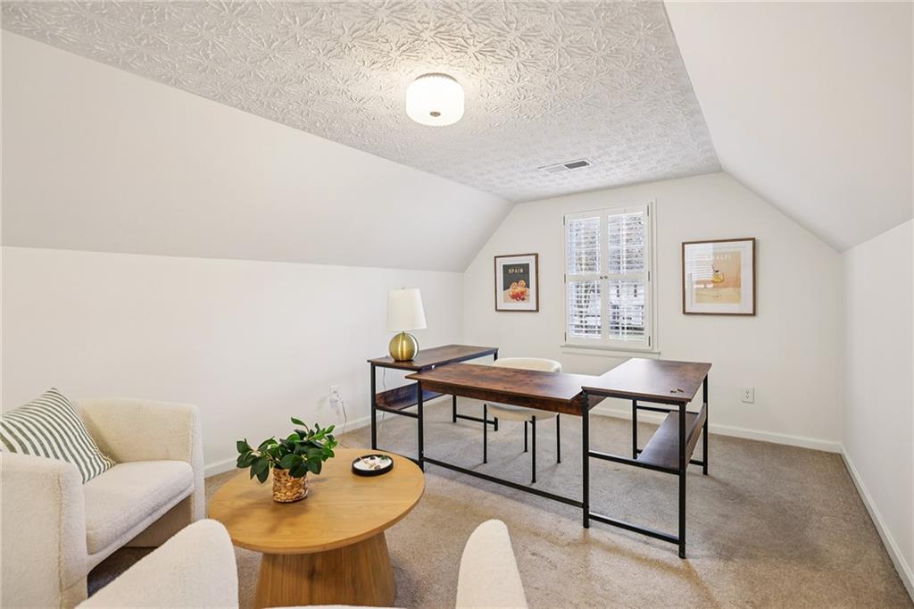 2268 Woodsfield Lane NE