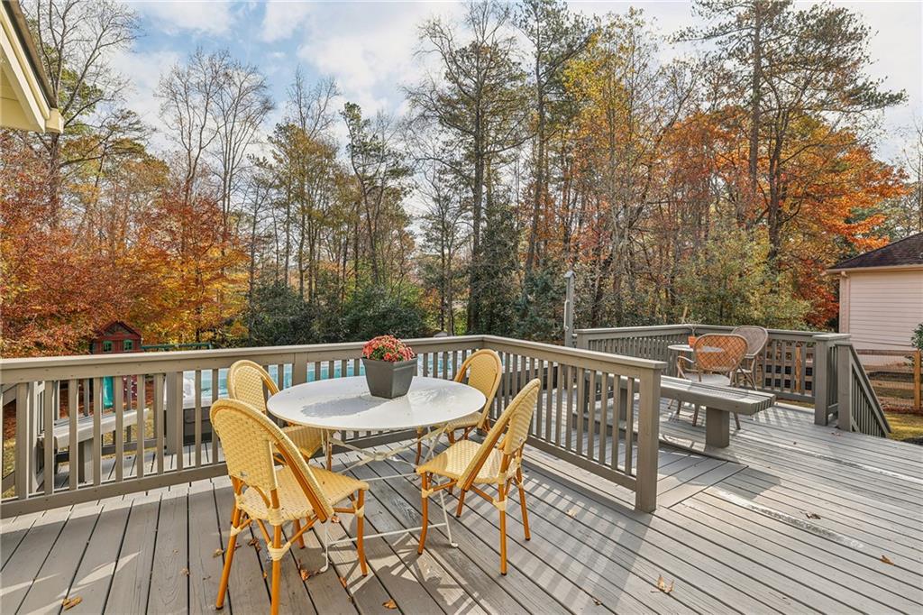 2268 Woodsfield Lane NE