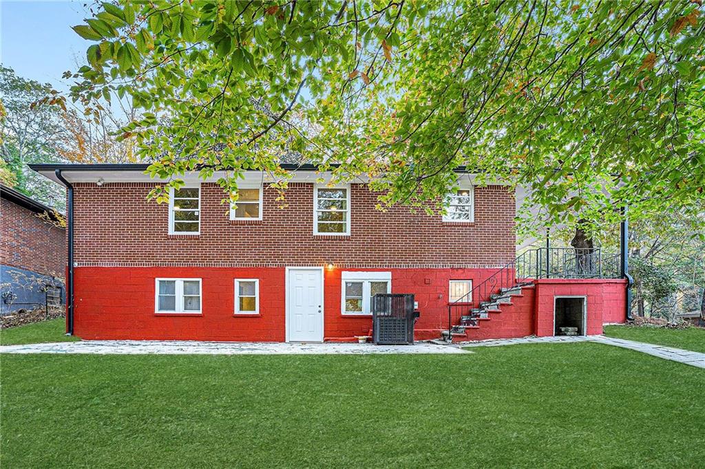 2693 Washington Street NW