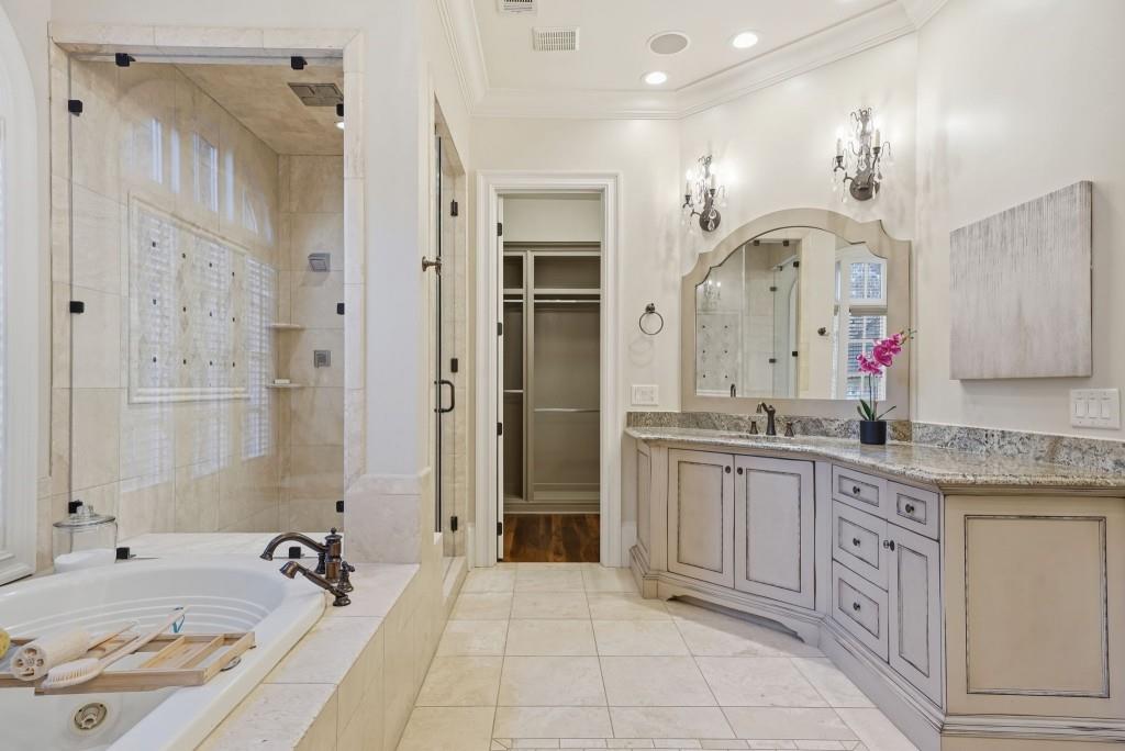 841 Camden Park Court NE