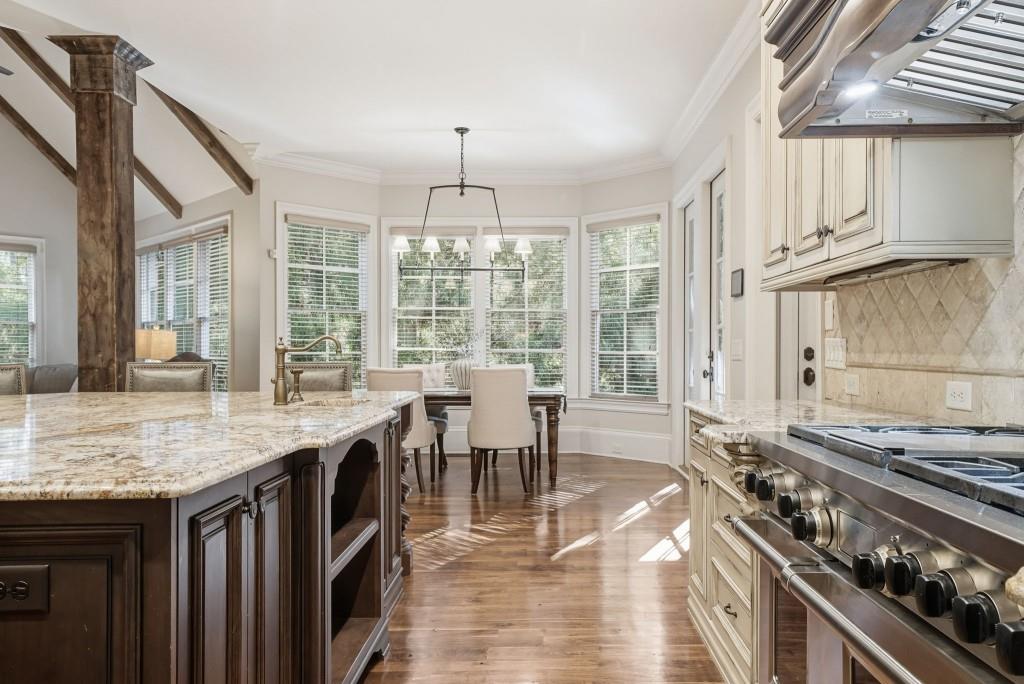 841 Camden Park Court NE