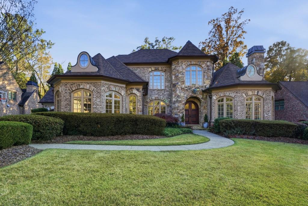 841 Camden Park Court NE