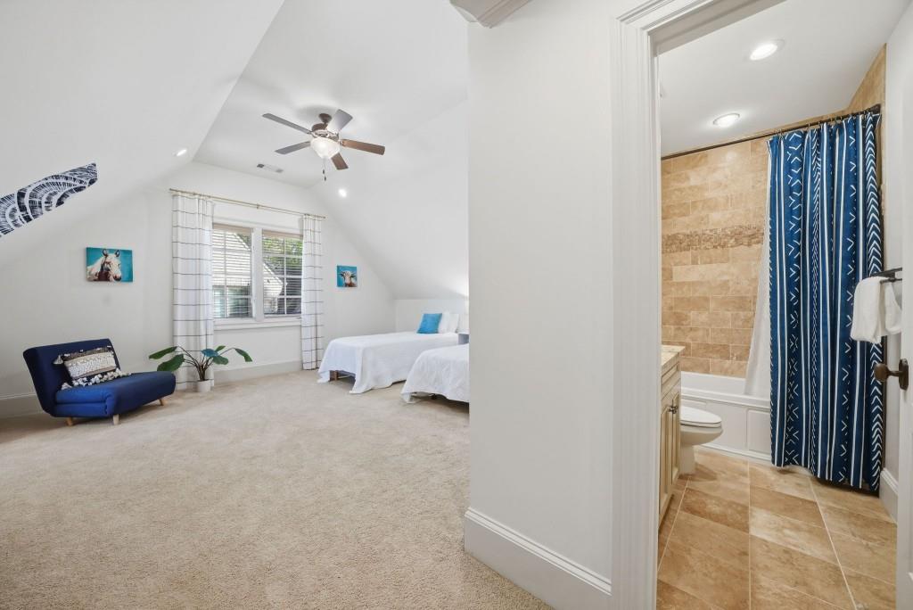 841 Camden Park Court NE