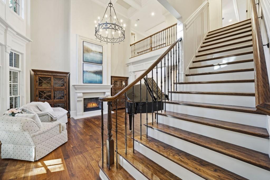 841 Camden Park Court NE