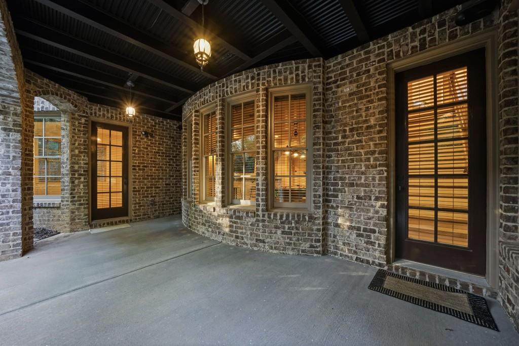 841 Camden Park Court NE