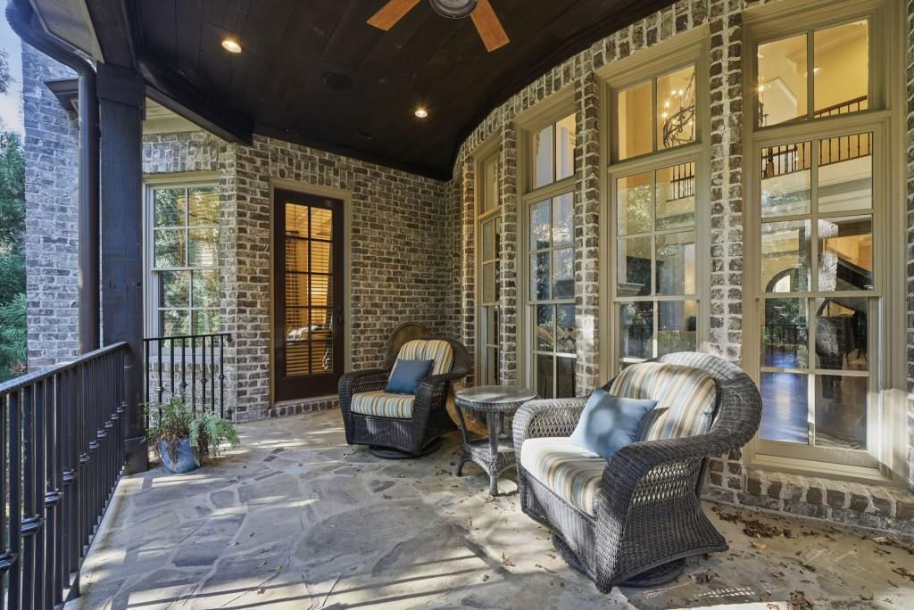 841 Camden Park Court NE