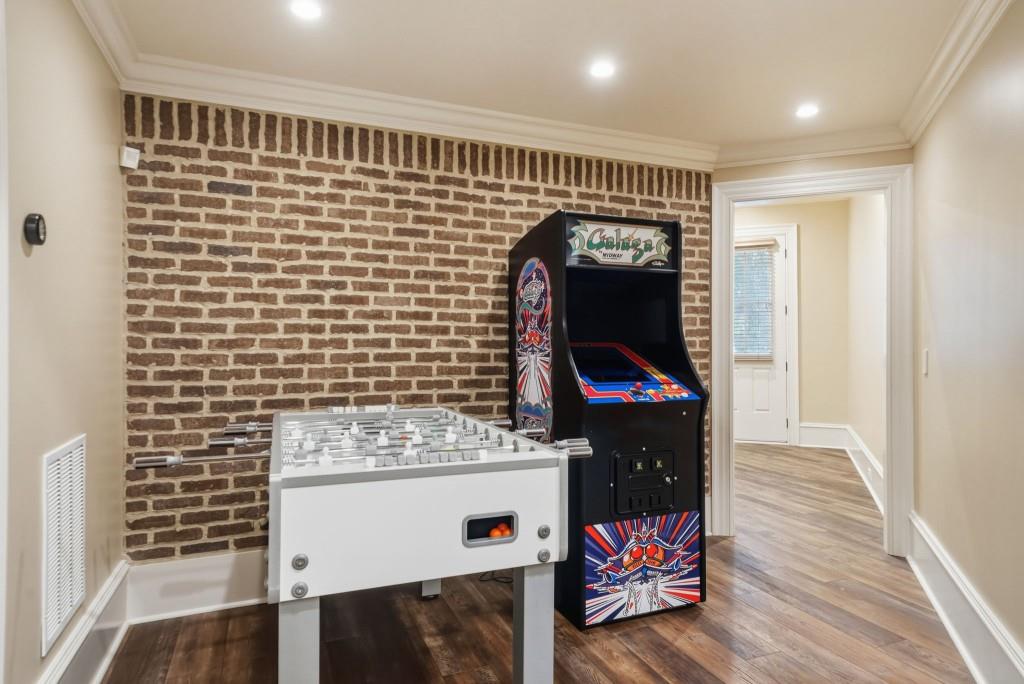 841 Camden Park Court NE