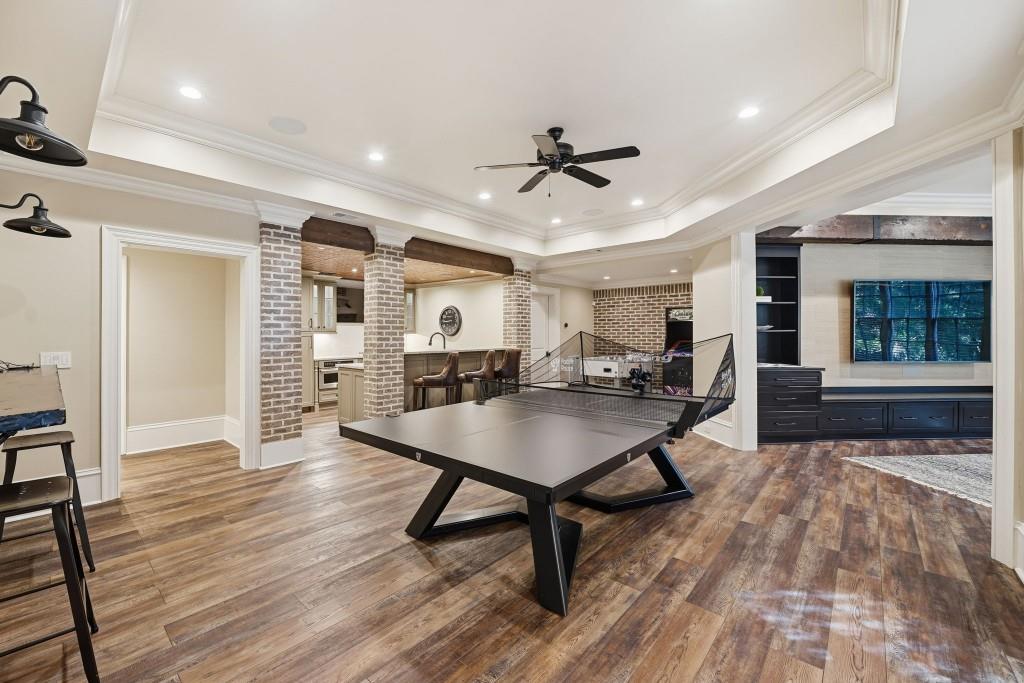 841 Camden Park Court NE