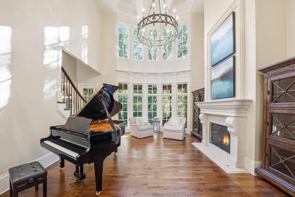 841 Camden Park Court NE