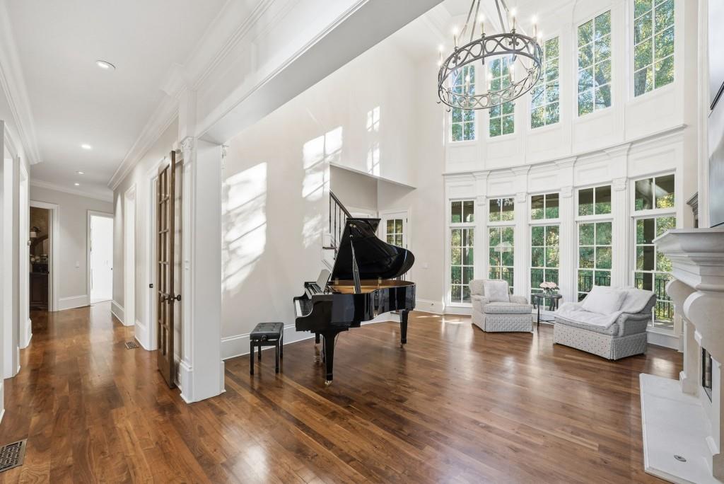 841 Camden Park Court NE