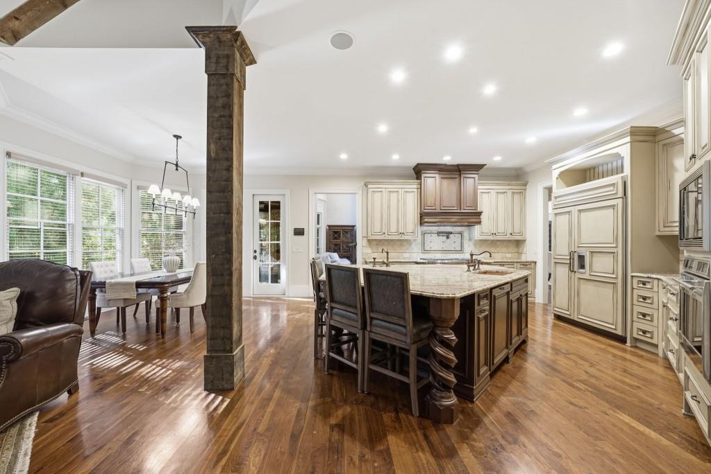 841 Camden Park Court NE