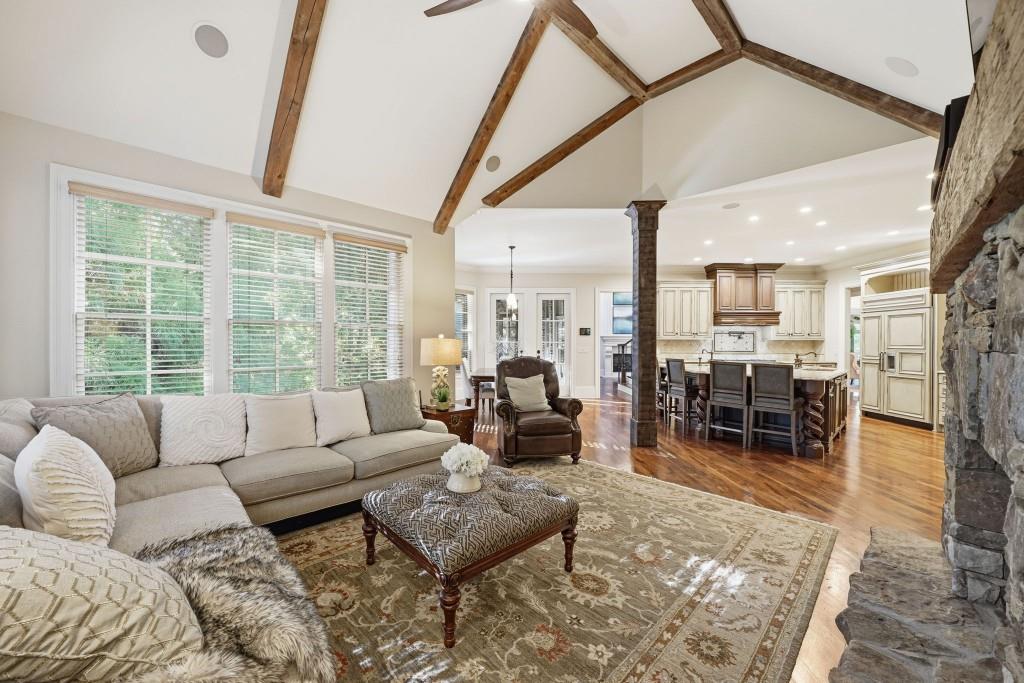 841 Camden Park Court NE