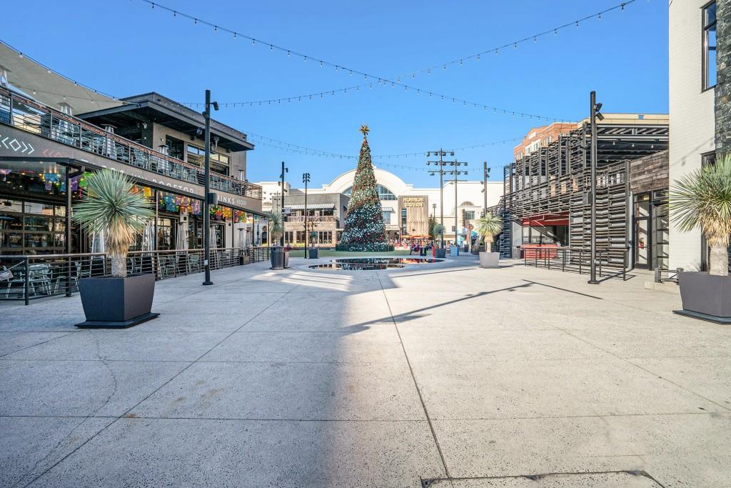 270 17th Street NW Unit 702