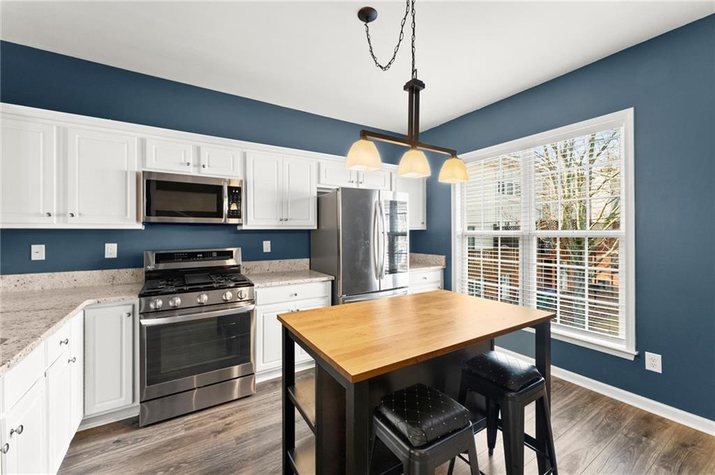 3301 Lathenview Court