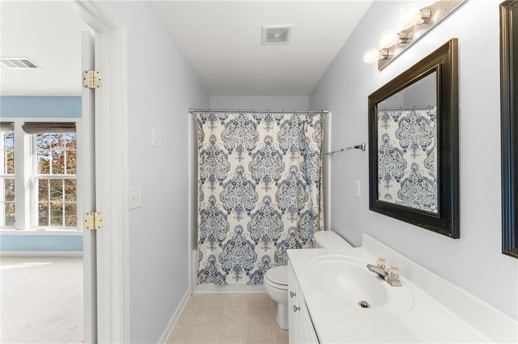 3301 Lathenview Court