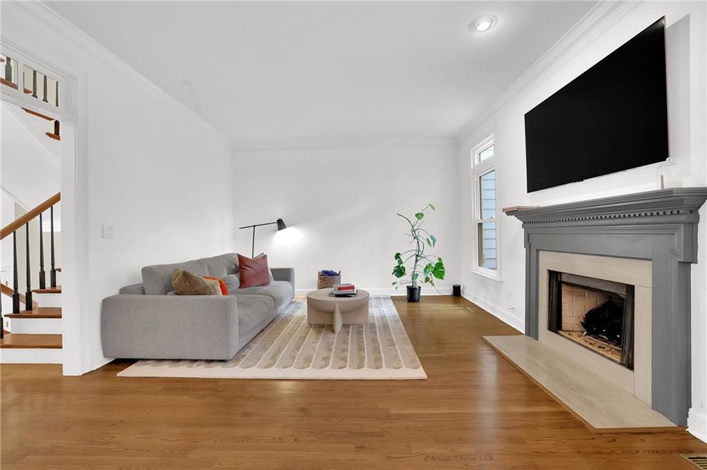 7155 Roswell Road Unit 14