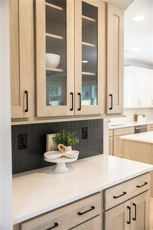 507 Casanova Street SE