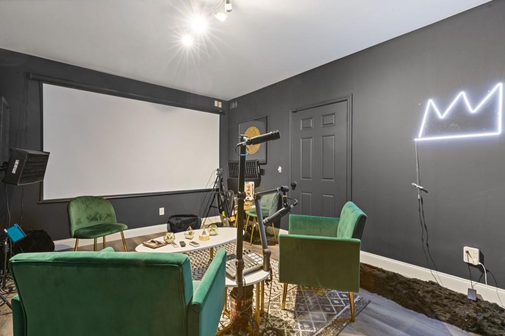 2813 Glenlocke Way NW