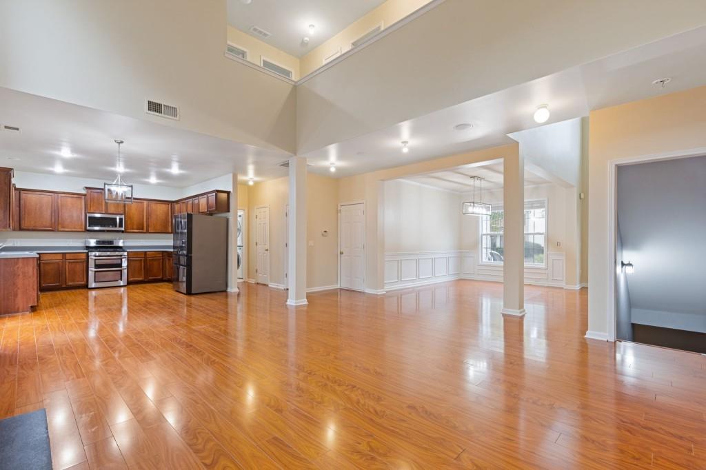 2813 Glenlocke Way NW