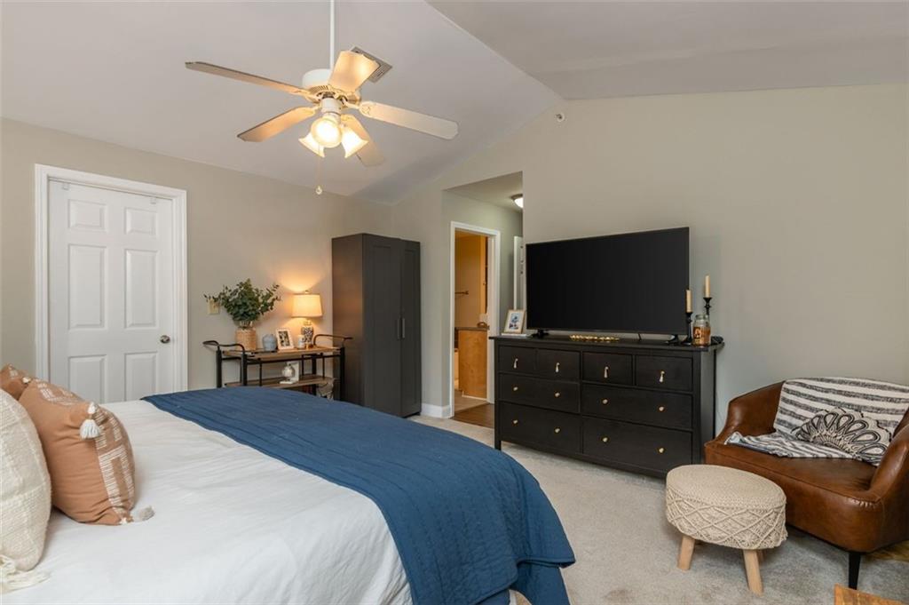 208 Madison Lane SE Unit 208