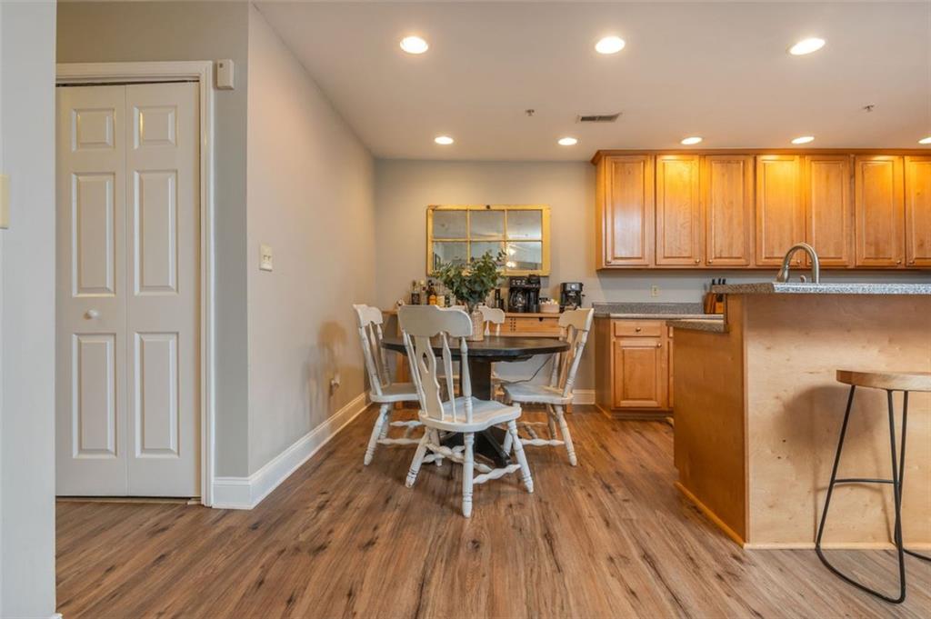 208 Madison Lane SE Unit 208